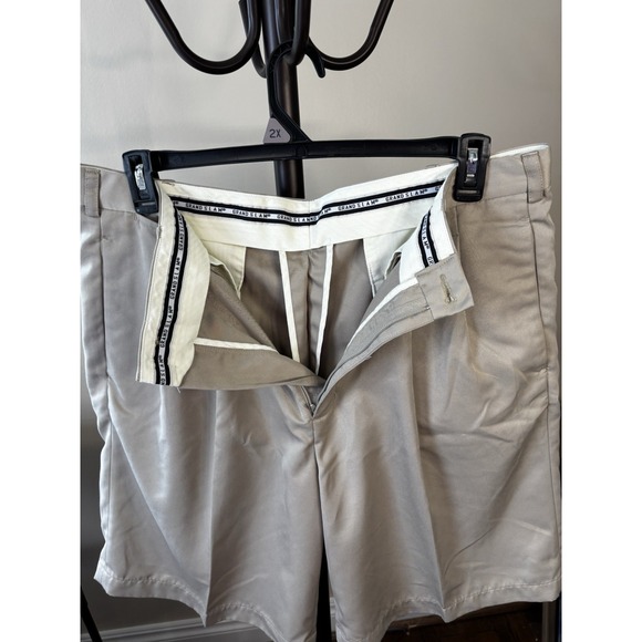 GRAND SLAM MENS 100% POLYESTER PLEATED GOLF SHORTS SIZE 38 KHAKI - Picture 4 of 12